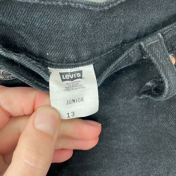 VTG Levi's Junior Black Denim Shorts High Waisted Style Casual Everyday so 12/13 - Picture 4 of 8